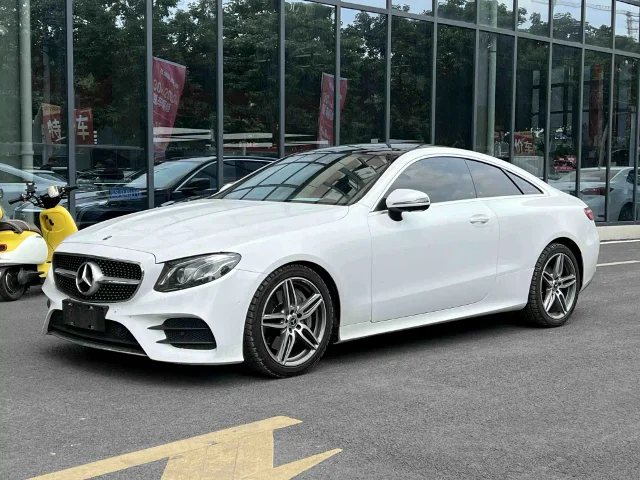 Mercedes-Benz E-Class (Import) E 300 Coupe