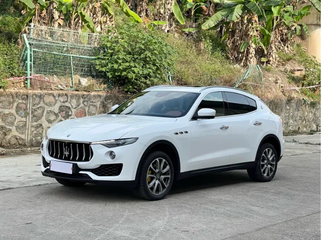 Maserati Levante 3.0T Standard Type