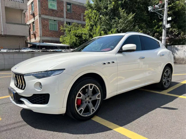 Maserati Levante 3.0T Standard Type