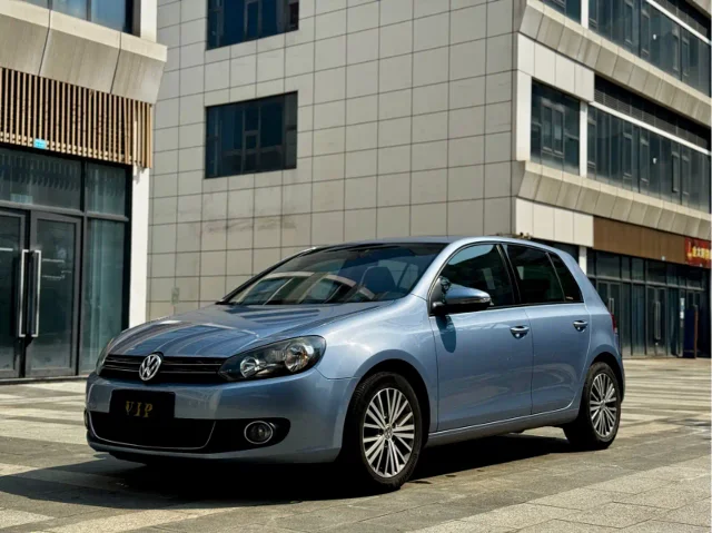 Volkswagen Golf 1.4TSI Auto Luxury Type