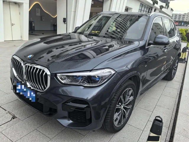 BMW X5 (Import) xDrive40i M Sport Package