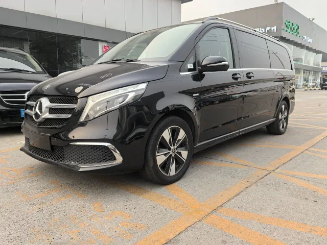 Mercedes-Benz V-Class V 260 L Long Wheelbase Premium Edition