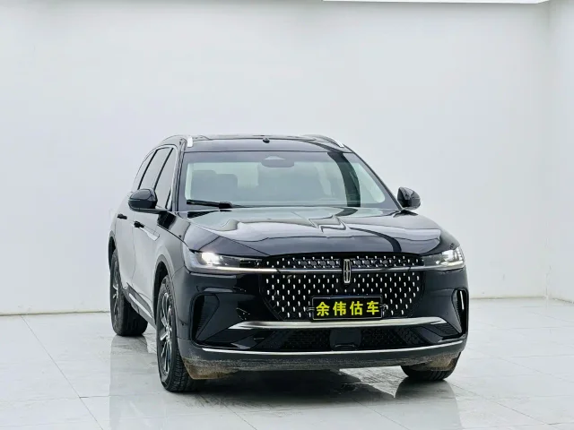 Lincoln Nautilus 2.0T 4WD Premium Edition