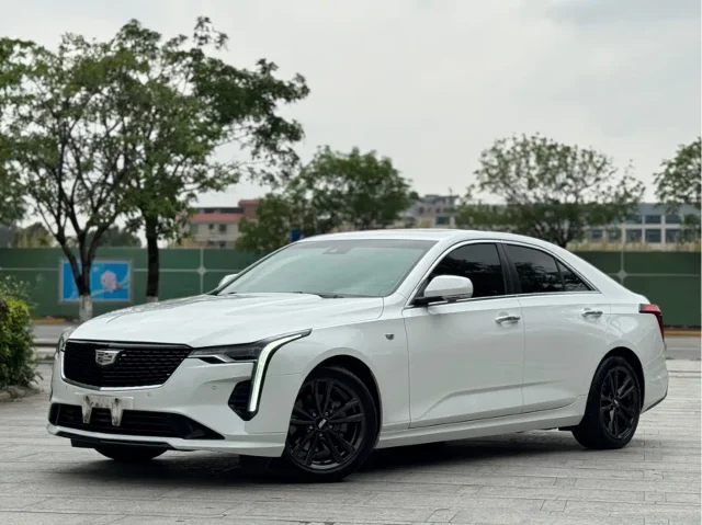 Cadillac CT4 28T Luxury Type