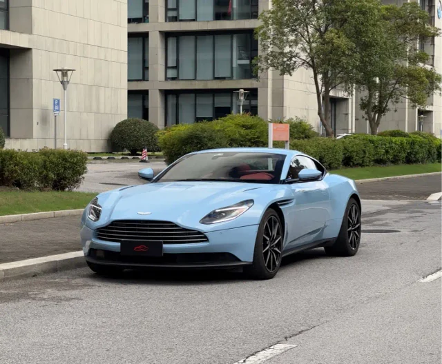 Aston Martin DB11 4.0T V8 Volante
