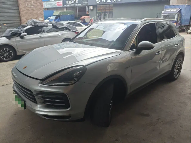 Porsche Cayenne Hybrid Cayenne E-Hybrid 2.0T