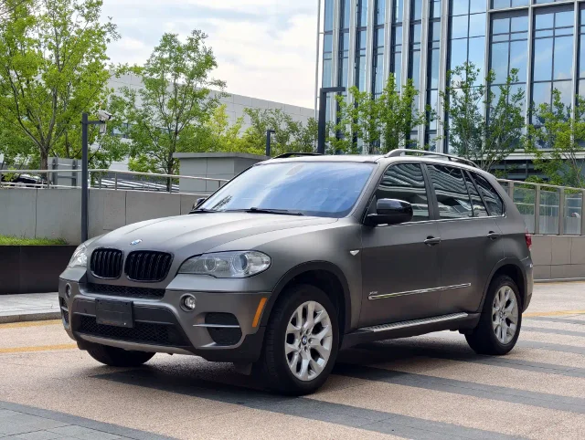BMW X5 (Import) xDrive35i Leading Type