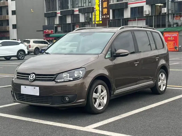 Volkswagen Touran 1.4T DSG Comfort Edition 5 seats