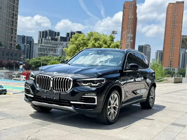 BMW X5 (Import) xDrive30i X Design Package