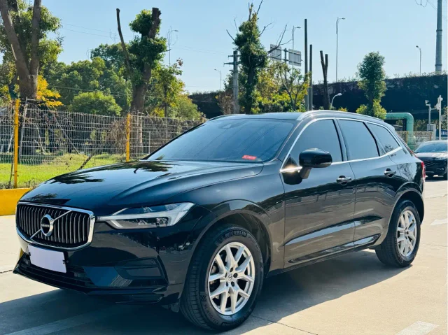 Volvo XC60 T5 4WD Smart Leisure Edition China VI