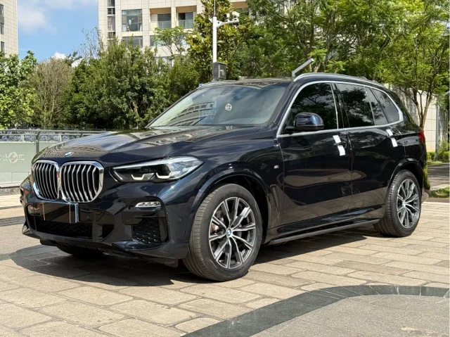BMW X5 (Import) xDrive30i M Sport Package