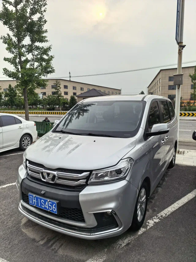 Huasong 7 2.0T Auto Elite Type