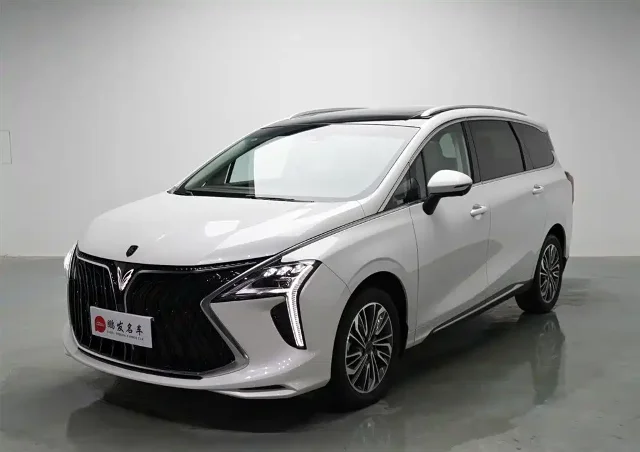 Forthing Yacht 1.5T DCT View Sea Edition