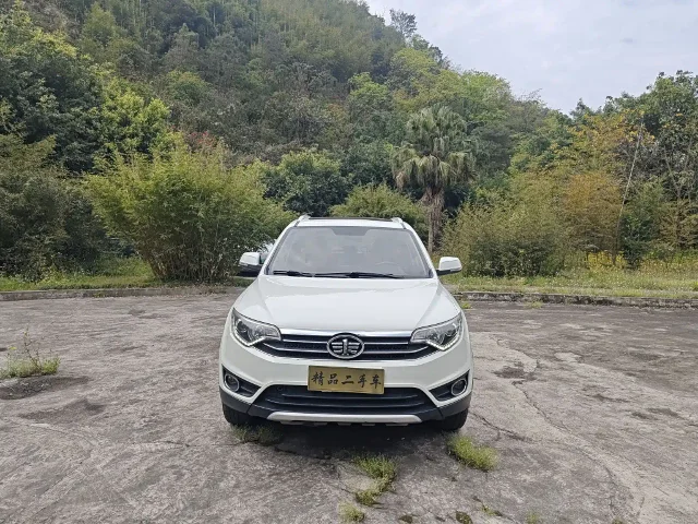FAW Senya R7 1.6L Auto Luxury Type