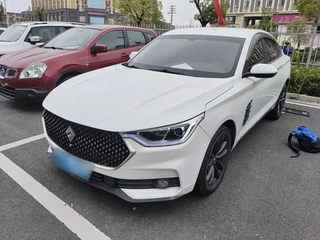 Baojun RC-6 1.5T CVT 24 h Online Luxury Type