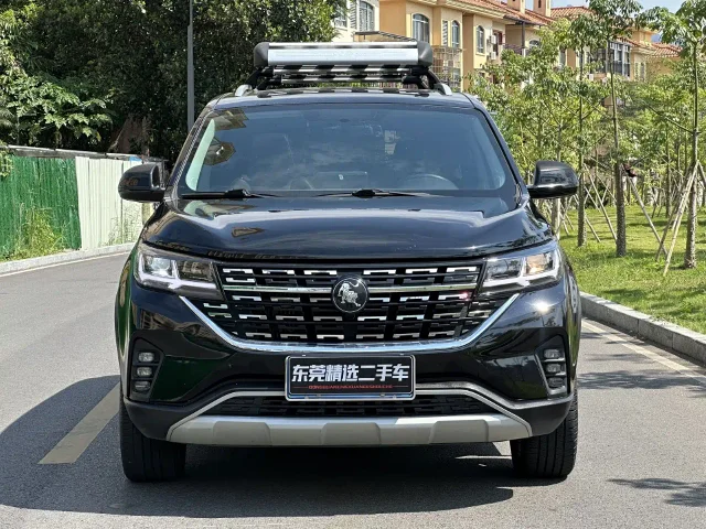 Forthing T5L Facelift 1.5T automatic flagship 7-seater