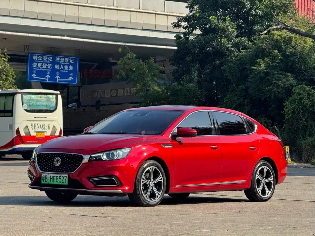 MG 6 New Energy 45T E-DRIVE Smart Drivetrain Hybrid PILOT Super Internet Edition