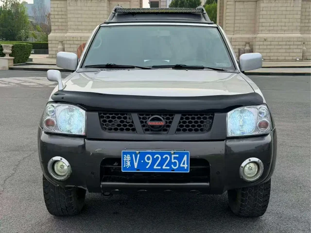 Nissan Paladin 2.4L 4WD Standard Type China IV