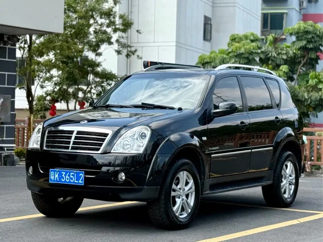 SsangYong Rexton 2.0T 4WD Luxury Navigation Edition
