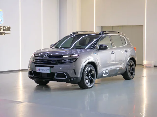 Citroen C5 AIRCROSS New Energy 1.6T four-wheel drive plug-in hybrid Yuexiang type